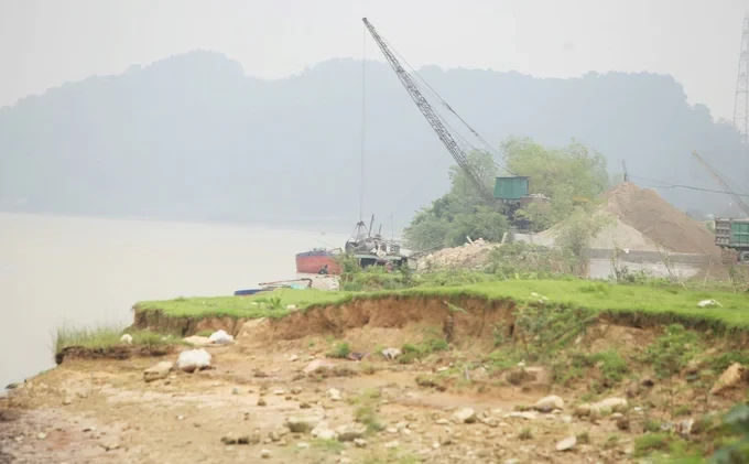 Cần 1.000 tỷ đồng ngăn chặn sạt lở bờ sông Lam