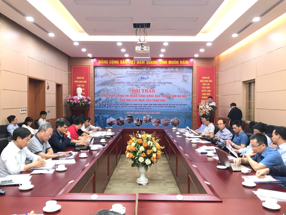 Hội thảo khoa học "Nghiên cứu chỉnh trị đoạn sông Hồng qua trung tâm Hà Nội đáp ứng các mục tiêu tổng hợp"